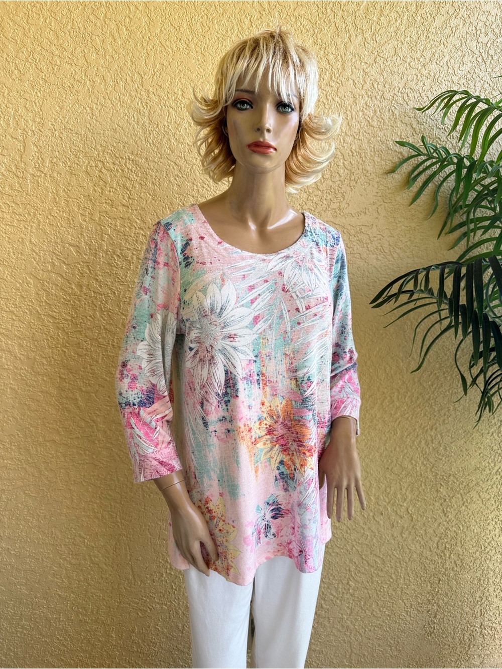 Christopher & Banks pink floral print tunic top - Picture 2 of 8